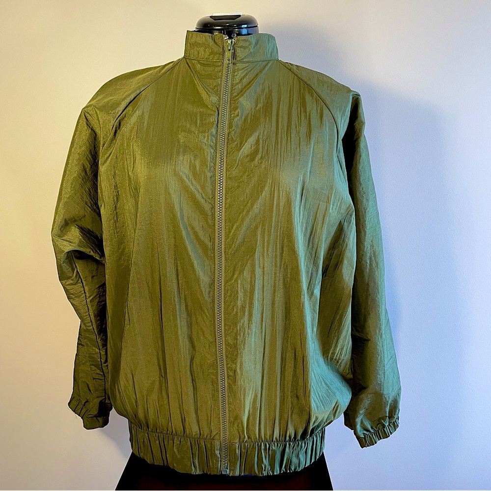 Vintage 90’s Bomber Windbreaker Jacket Olive Green Versatile Unisex Size M/L